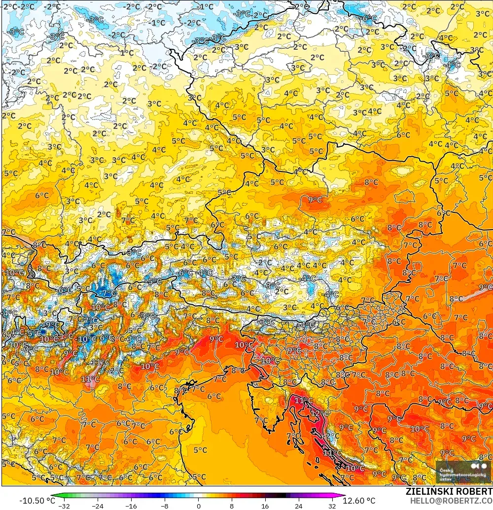 ALADIN CZ 2.3 km model - Austria, Temperature at 2m Anomaly