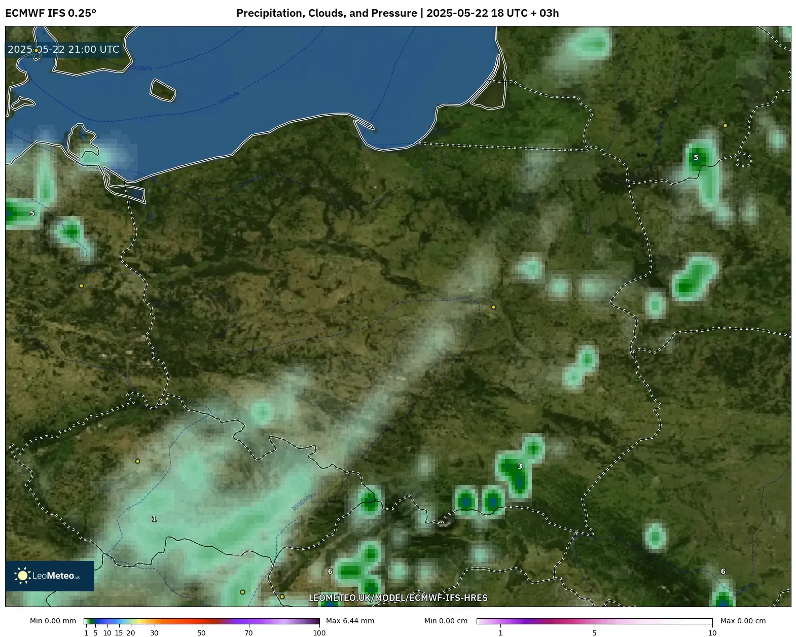 ECMWF IFS 0.25° model - Poland, Precipitation, Clouds, and Pressure
