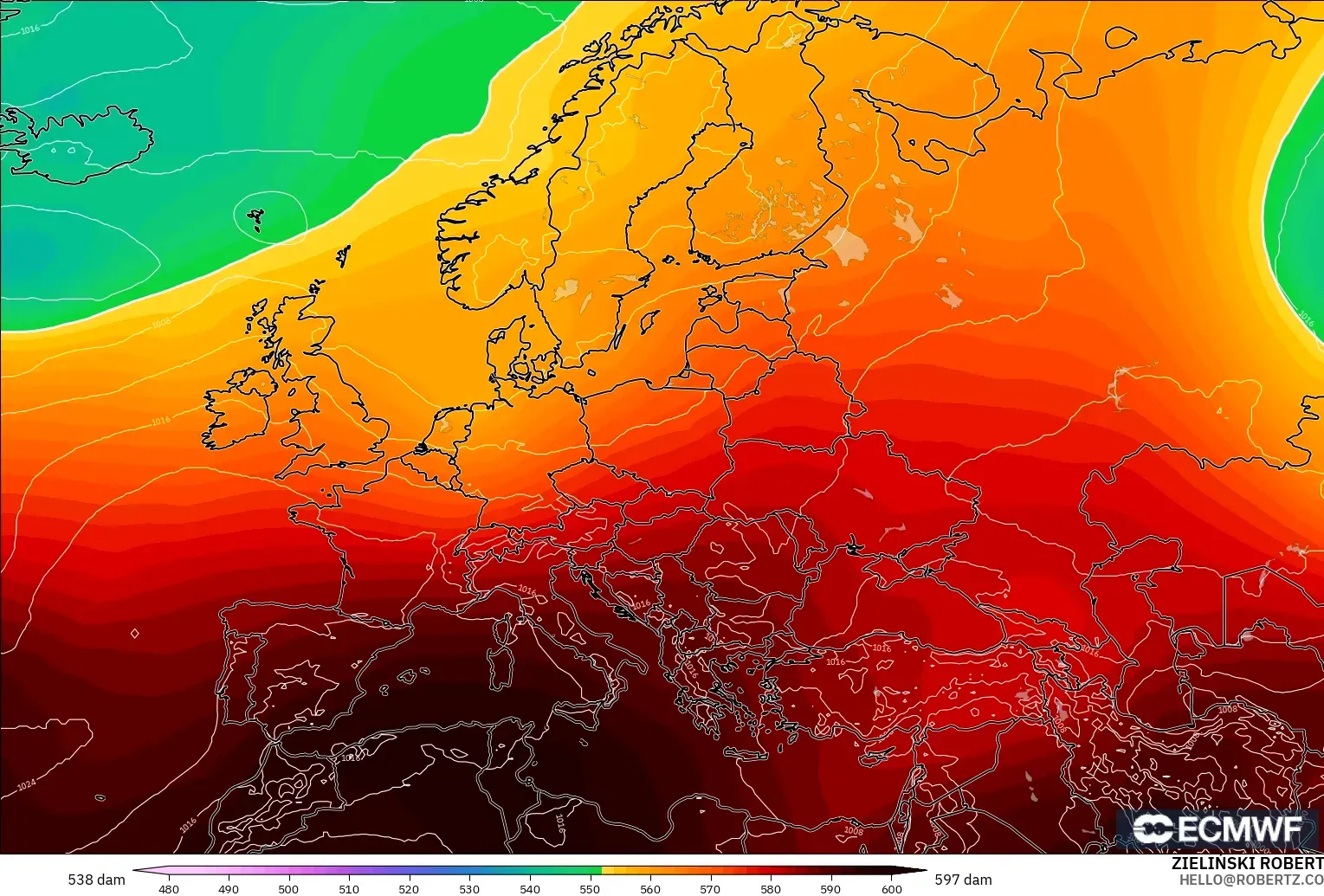 ECMWF IFS 0.25° model - Europe, Geopotential height at 500hPa