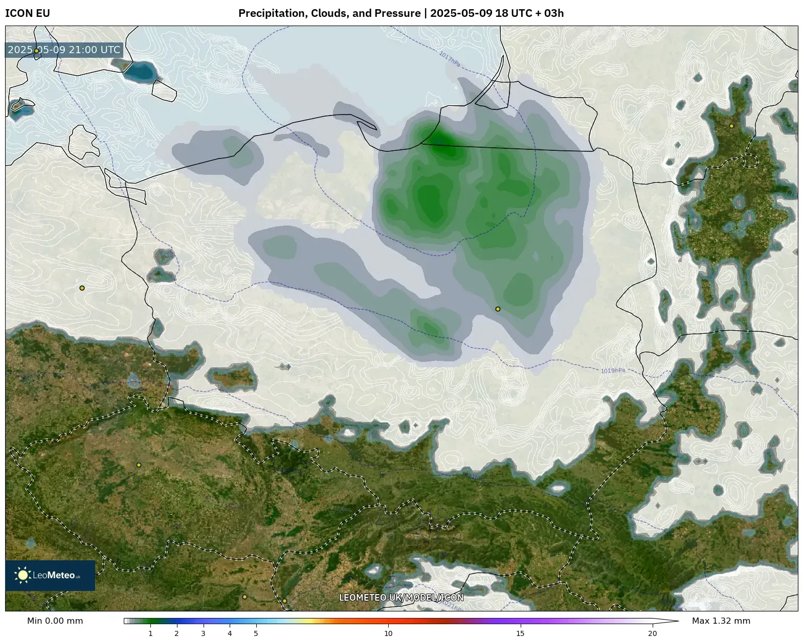 ICON - Poland, Precipitation, Clouds, and Pressure ICON - Poland, Precipitation, Clouds, and Pressure
